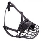 Museruola in rete metallica gommata, tre cinturini di fissaggio, per varie razze