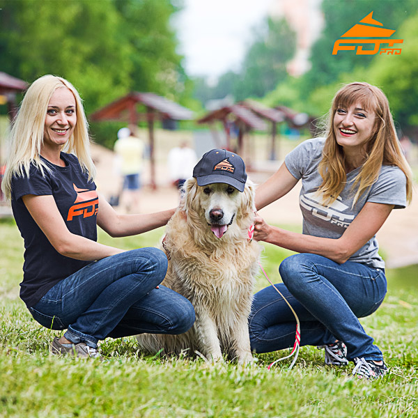 Cappellino per attività sportiva col cane