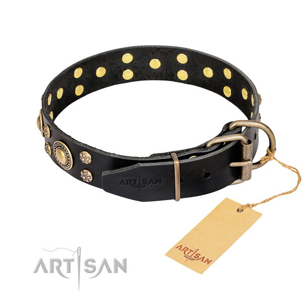 Collare elegante Baroque Chic Artisan per cane