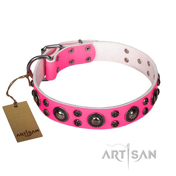 Collare decorativo di colore rosa Artisan FDT