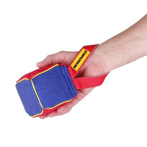 Tug da mordere "Funny Game" per addestramento