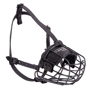 Museruola in rete metallica gommata, tre cinturini di fissaggio, per varie razze